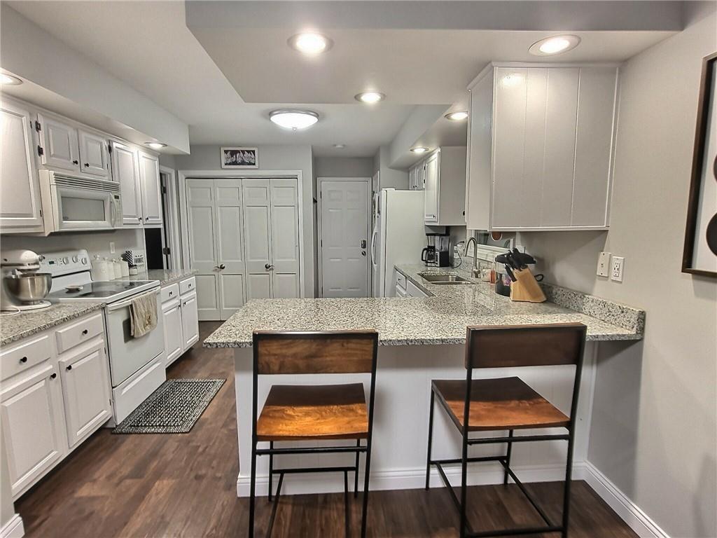 730 Riverside Circle Columbus, IN 47203 - Photo 18 of 30 Gallery Image 18