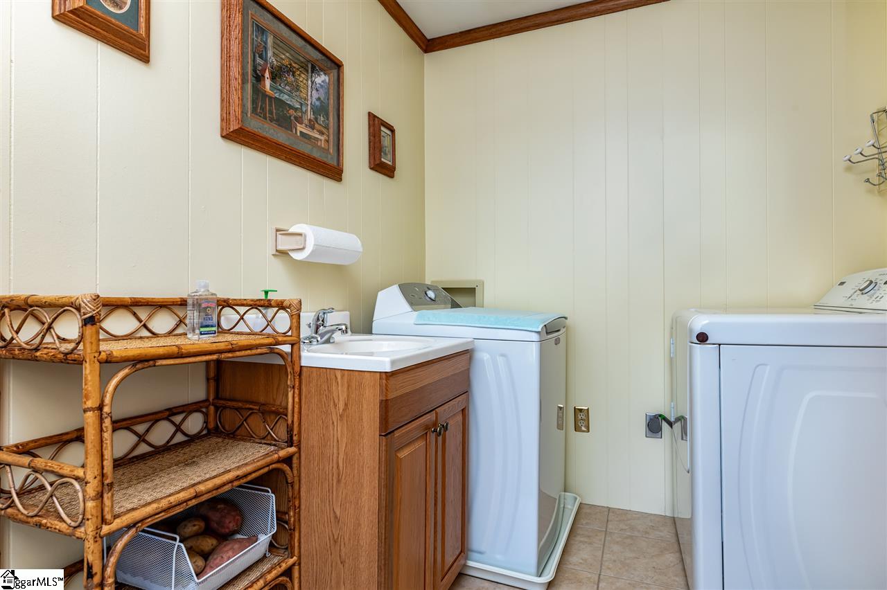 54 South Fairfield Road Greenville, SC 29605 - Photo 18 of 36 Gallery Image 18
