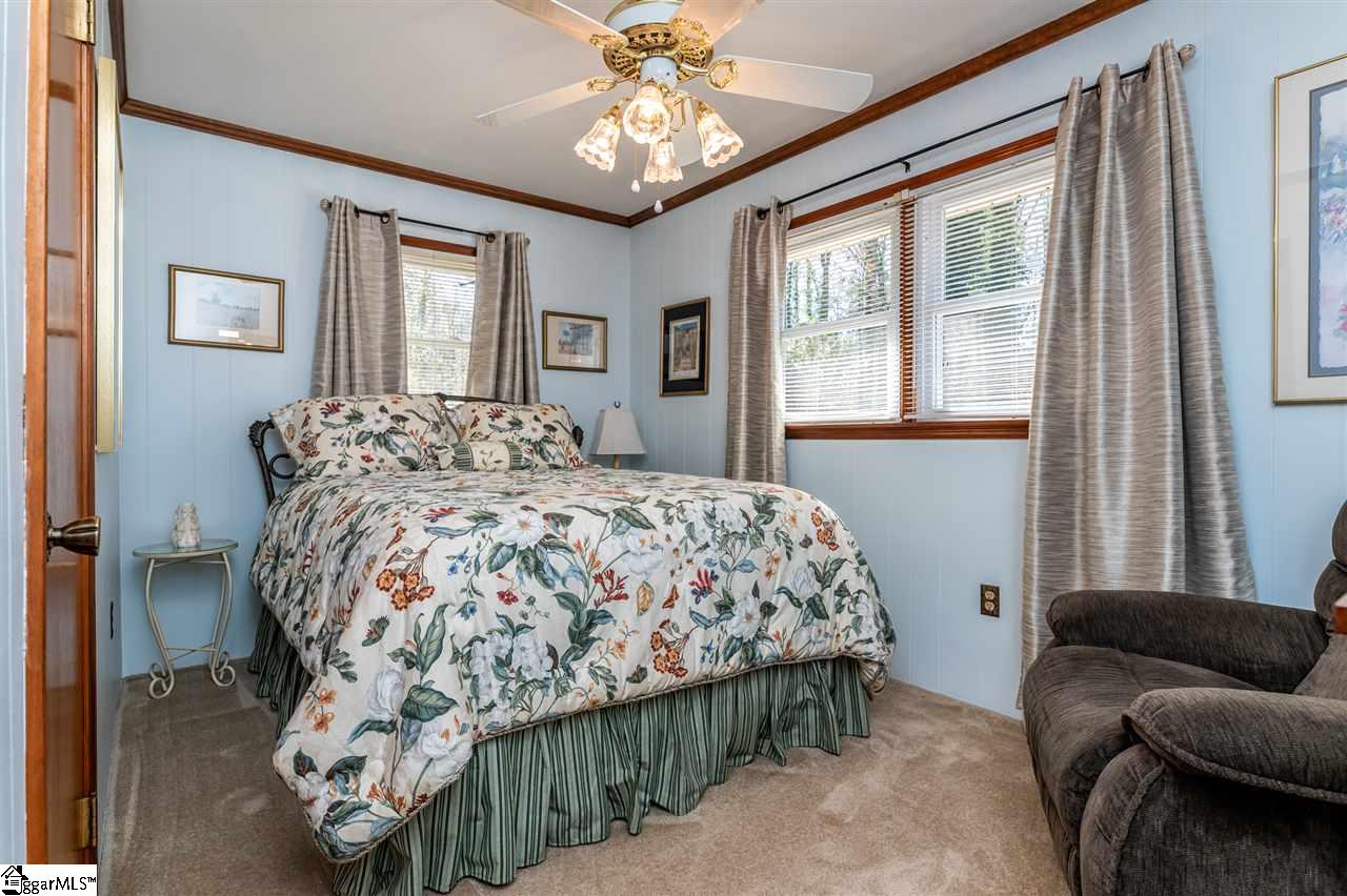 54 South Fairfield Road Greenville, SC 29605 - Photo 21 of 36 2nd bedroom