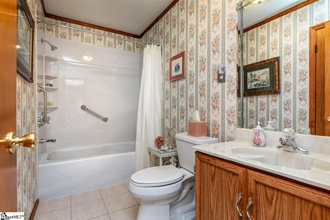 54 South Fairfield Road Greenville, SC 29605 - Photo 23 of 36 Gallery Image 23