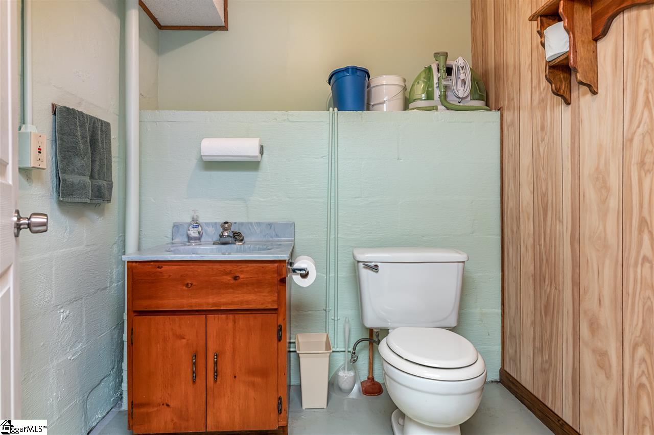54 South Fairfield Road Greenville, SC 29605 - Photo 27 of 36 Gallery Image 27