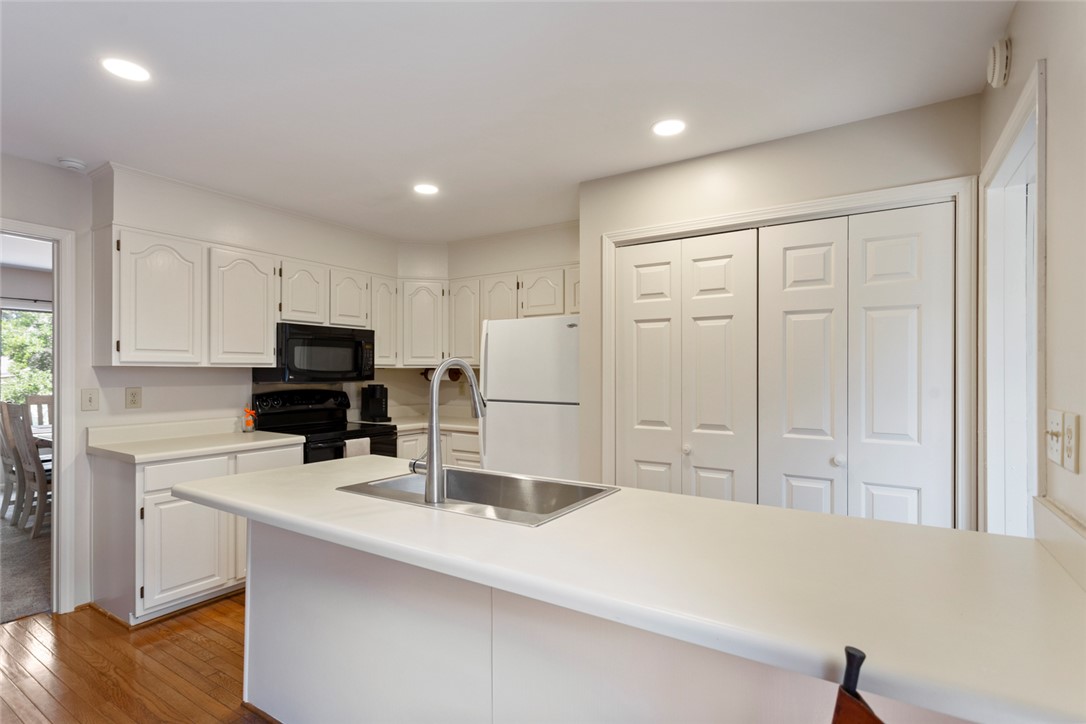 117 Riverpoint Drive Clemson, SC 29631 - Photo 13 of 38