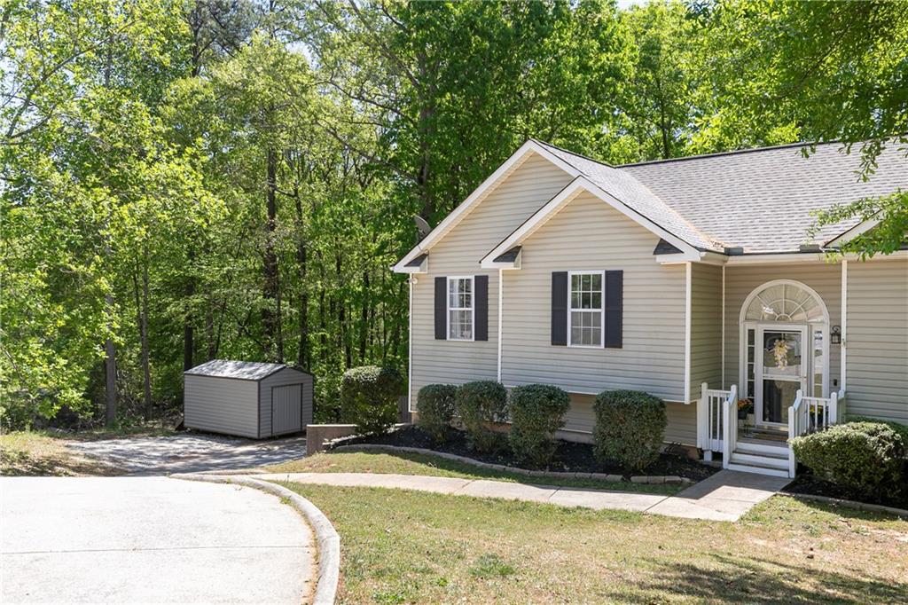 9420 Poole Road Villa Rica, GA 30180 - Photo 3 of 40