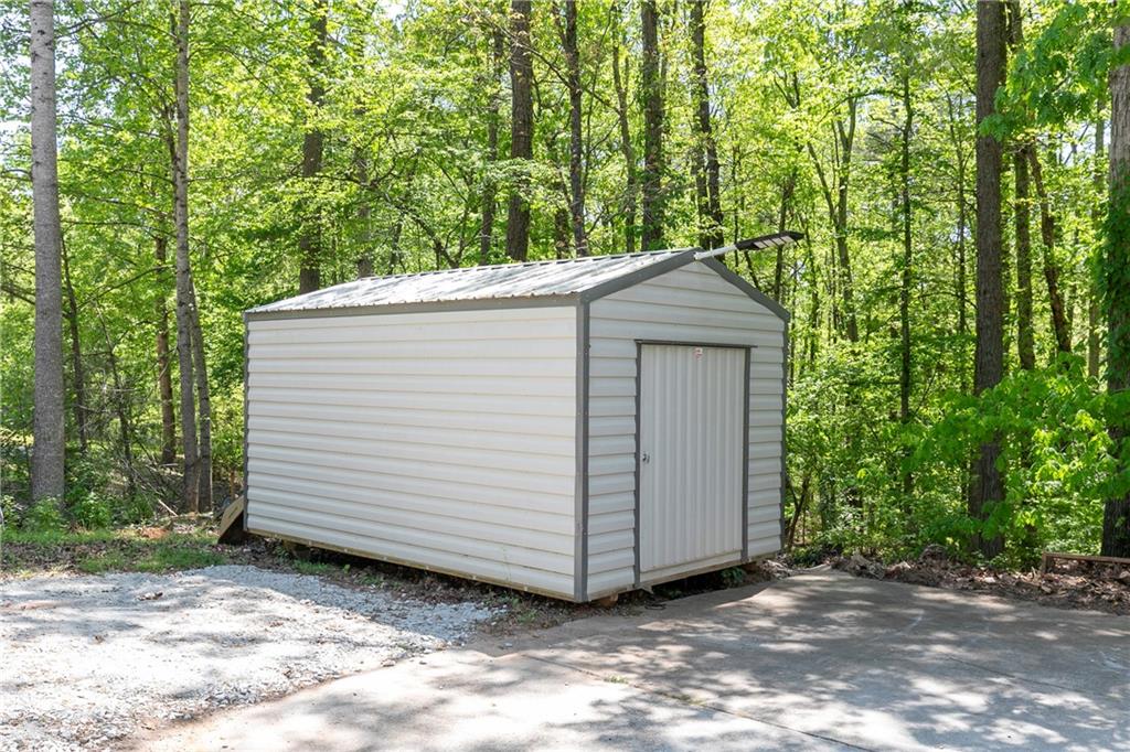 9420 Poole Road Villa Rica, GA 30180 - Photo 5 of 40