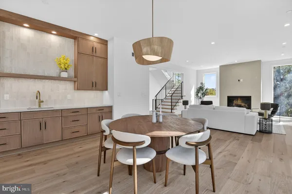 $4,299,000 | 5011 Newport Avenue, Bethesda, MD 20816