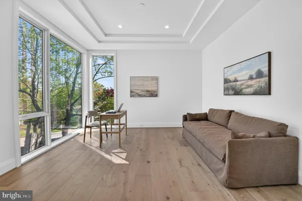 $4,299,000 | 5011 Newport Avenue, Bethesda, MD 20816