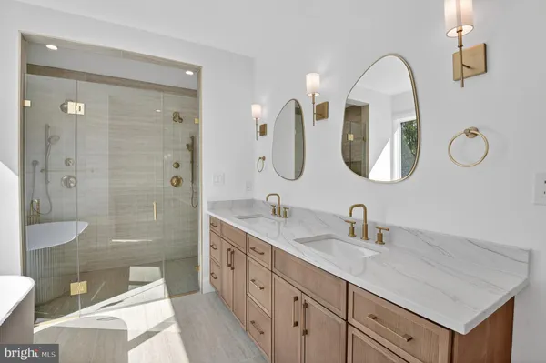 $4,299,000 | 5011 Newport Avenue, Bethesda, MD 20816