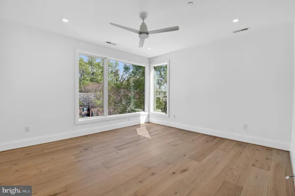 $4,299,000 | 5011 Newport Avenue, Bethesda, MD 20816