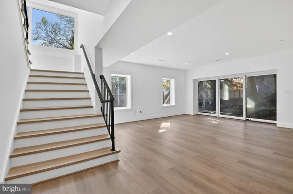 $4,299,000 | 5011 Newport Avenue, Bethesda, MD 20816