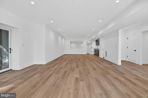 $4,299,000 | 5011 Newport Avenue, Bethesda, MD 20816