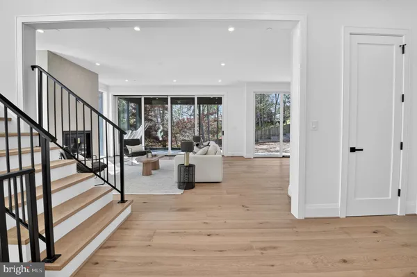 $4,299,000 | 5011 Newport Avenue, Bethesda, MD 20816