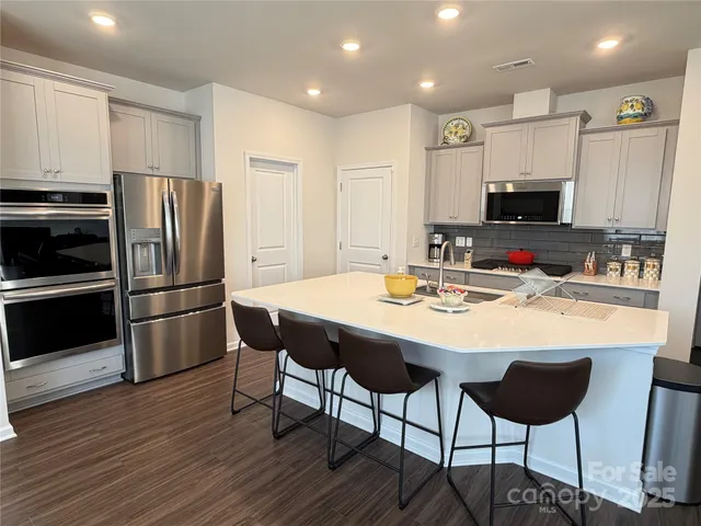 $469,900 | 120 Dogwood Grv Place, Troutman, NC 28166