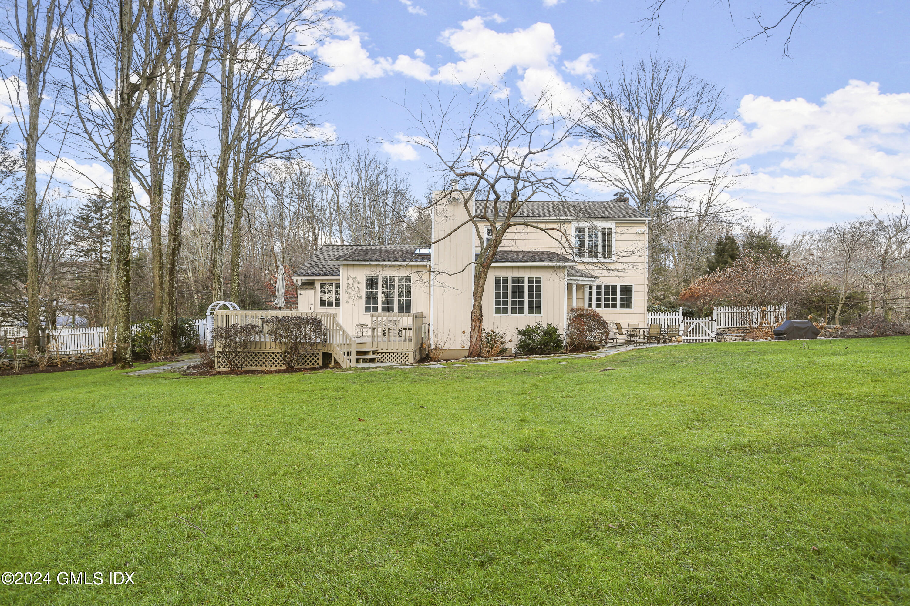 356 Haviland Road Stamford, CT 06903 - Photo 33 of 40 a view of a house with backyard