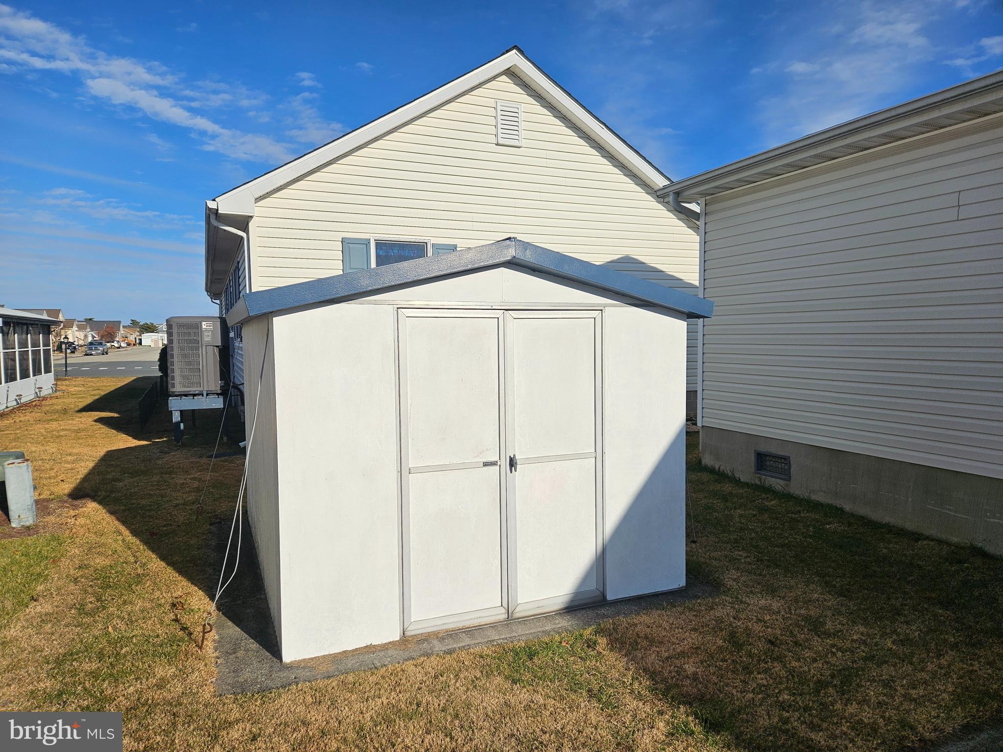 160 Clamshell Road Ocean City, MD 21842 - Photo 15 of 32 a view of a house with a outdoor space