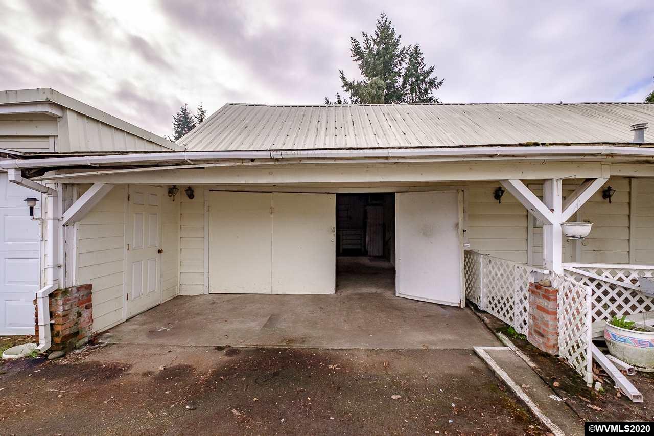 210 Walker Road Lebanon, OR 97355 - Photo 31 of 42 Gallery Image 31