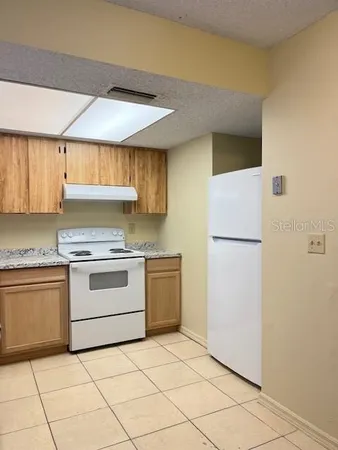 $1,400 | 821 Margaret Street, Unit A, DeLand, FL 32720
