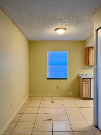 $1,400 | 821 Margaret Street, Unit A, DeLand, FL 32720