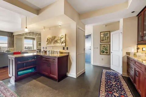 $625,000 | 606 West Wisconsin Avenue, Unit 1801, Milwaukee, WI 53203