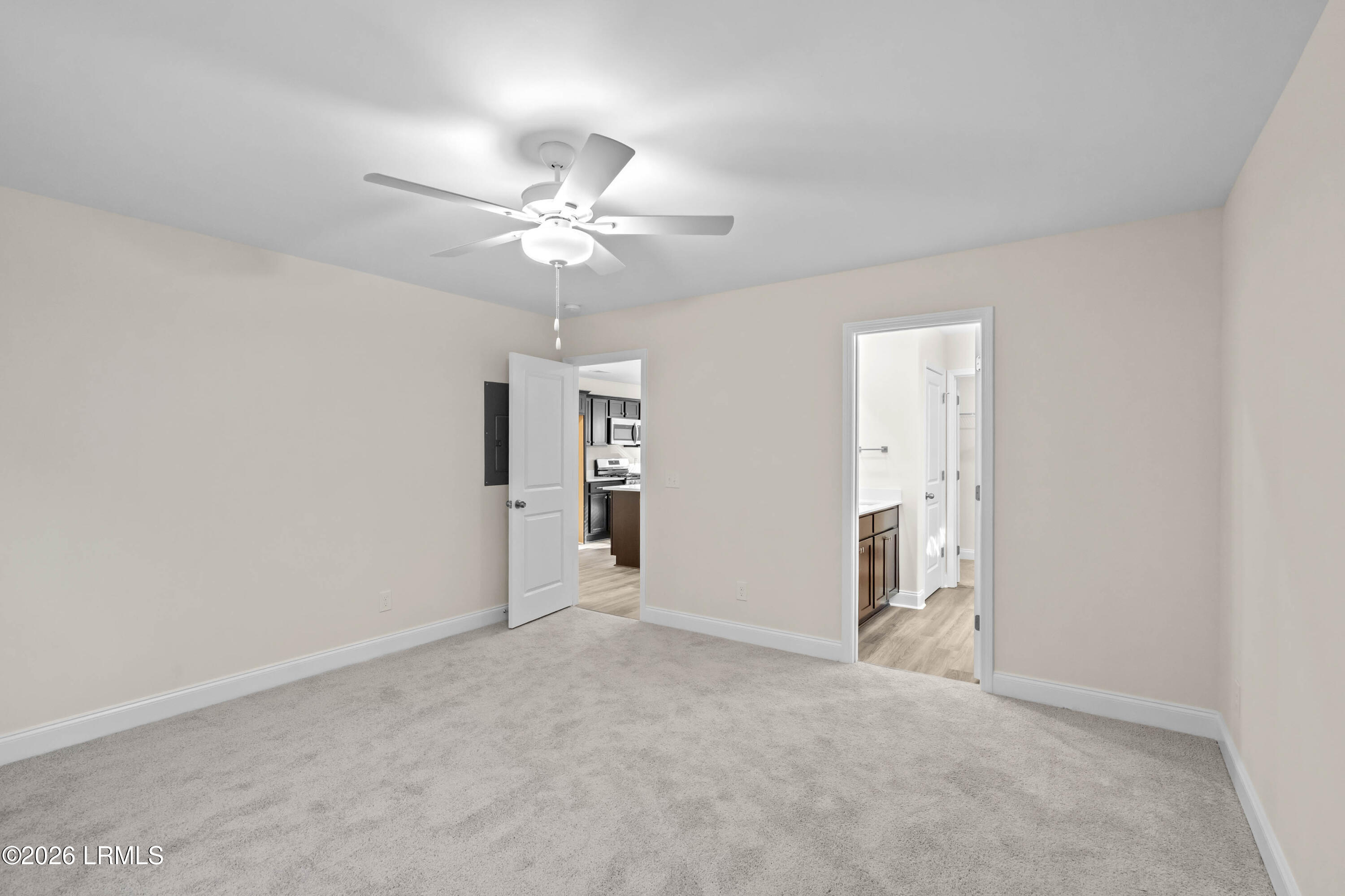 553 Royal Road Hardeeville, SC 29927 - Photo 24 of 37 553 Royal Oaks-19
