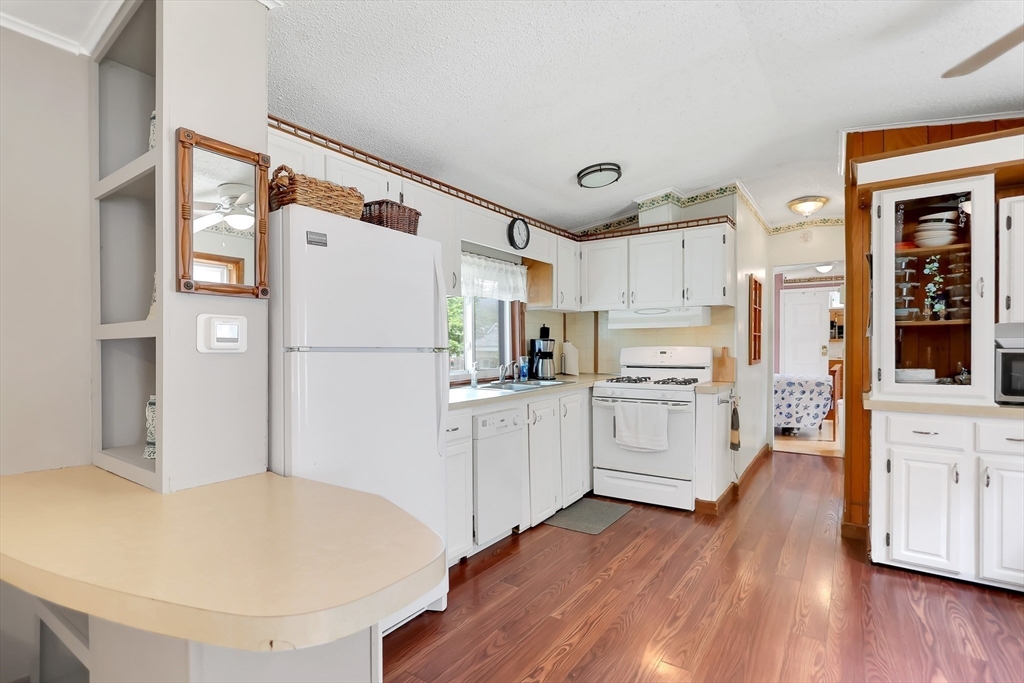2 Wendy Way Merrimac, MA 01860 - Photo 8 of 23