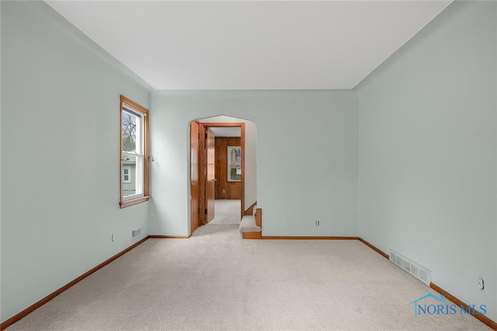 4229 Bowen Road Toledo, OH 43613 - Photo 4 of 23 Gallery Image 4