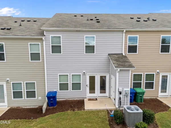 $1,795 | 903 Clearhaven Lane, Fuquay-Varina, NC 27526