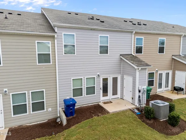 $1,795 | 903 Clearhaven Lane, Fuquay-Varina, NC 27526