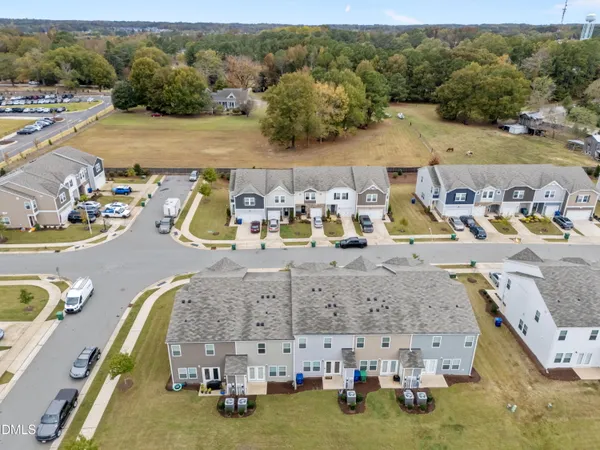 $1,795 | 903 Clearhaven Lane, Fuquay-Varina, NC 27526