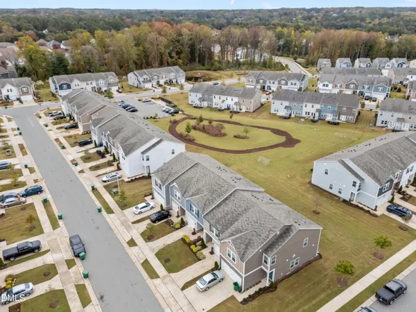 $1,795 | 903 Clearhaven Lane, Fuquay-Varina, NC 27526