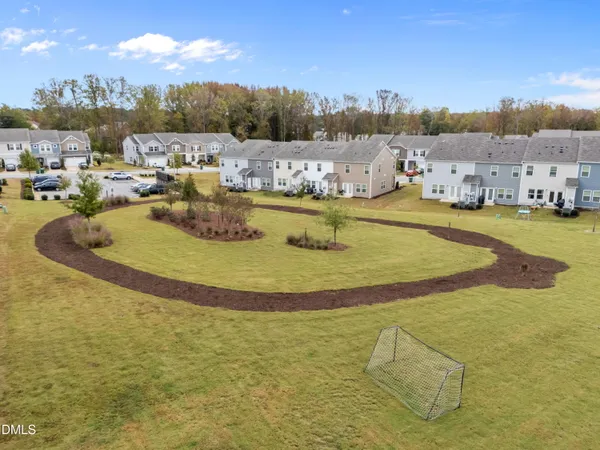 $1,795 | 903 Clearhaven Lane, Fuquay-Varina, NC 27526