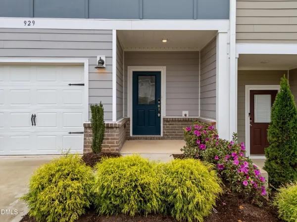 $1,795 | 903 Clearhaven Lane, Fuquay-Varina, NC 27526