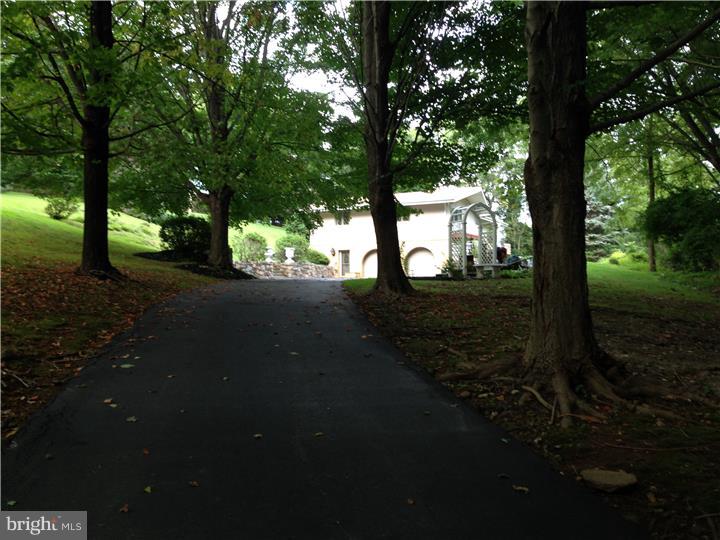 229 Dutton Mill Road West Chester, PA 19380 - Photo 2 of 23
