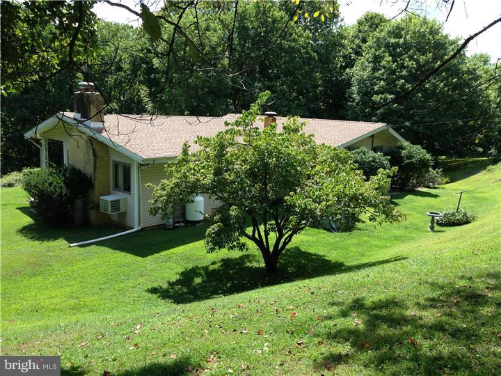 229 Dutton Mill Road West Chester, PA 19380 - Photo 4 of 23