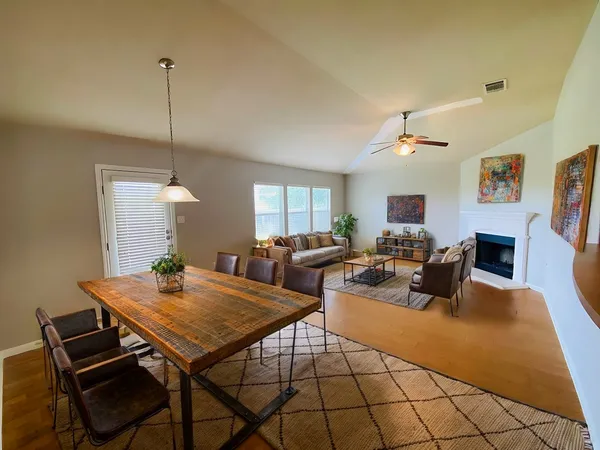 $1,995 | 706 Centerbrook Place, Round Rock, TX 78665