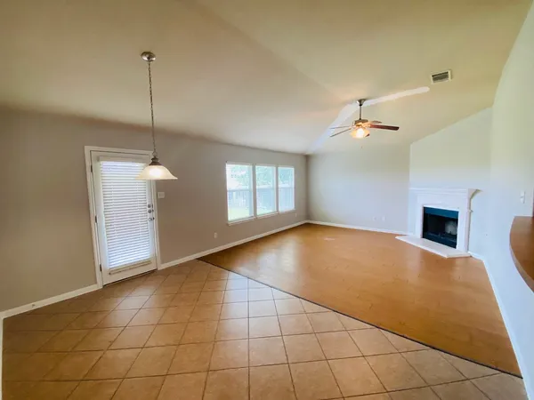 $1,995 | 706 Centerbrook Place, Round Rock, TX 78665