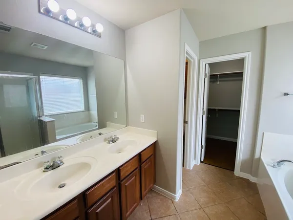 $1,995 | 706 Centerbrook Place, Round Rock, TX 78665
