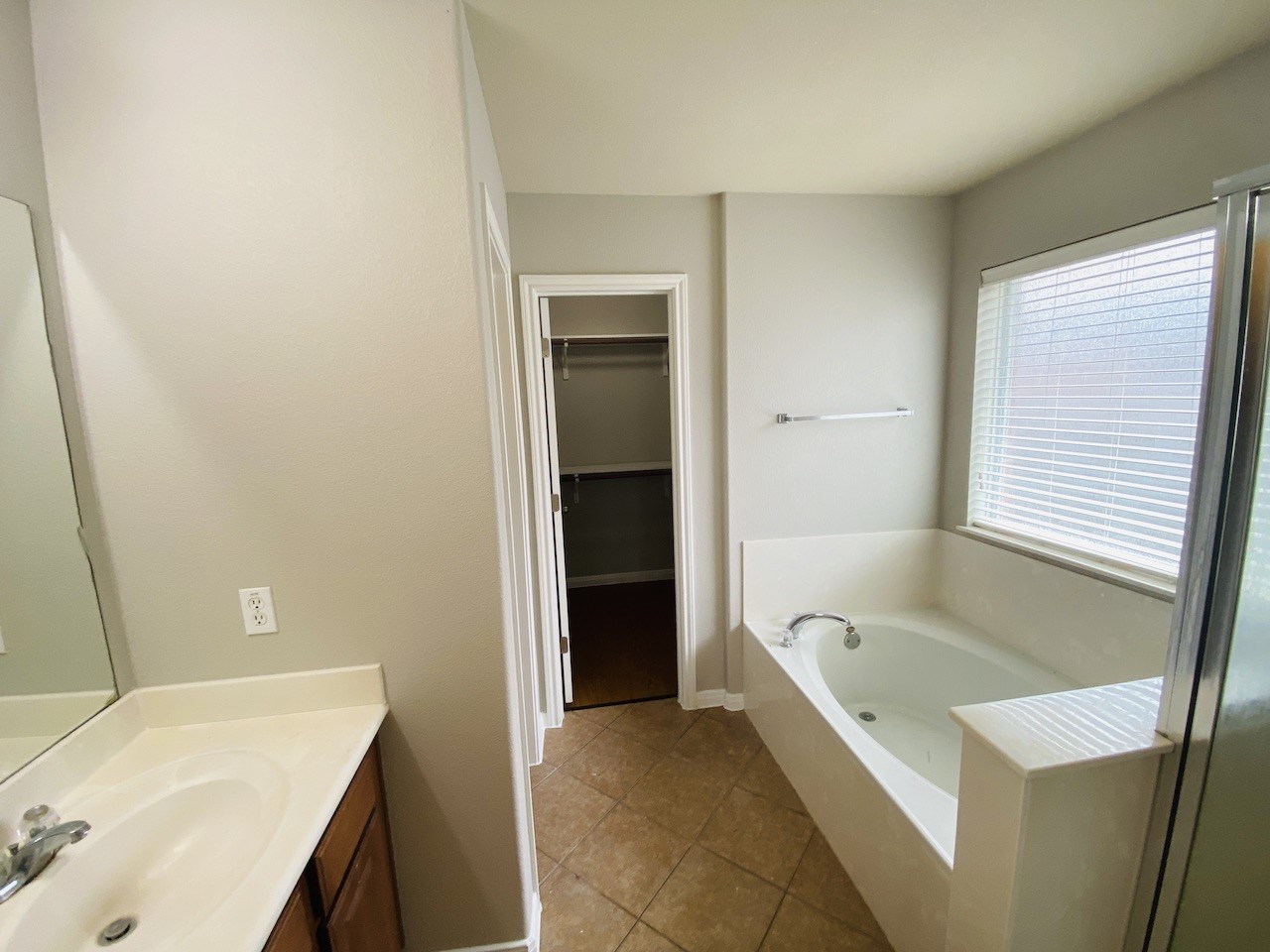 706 Centerbrook Place Round Rock, TX 78665 - Photo 21 of 40