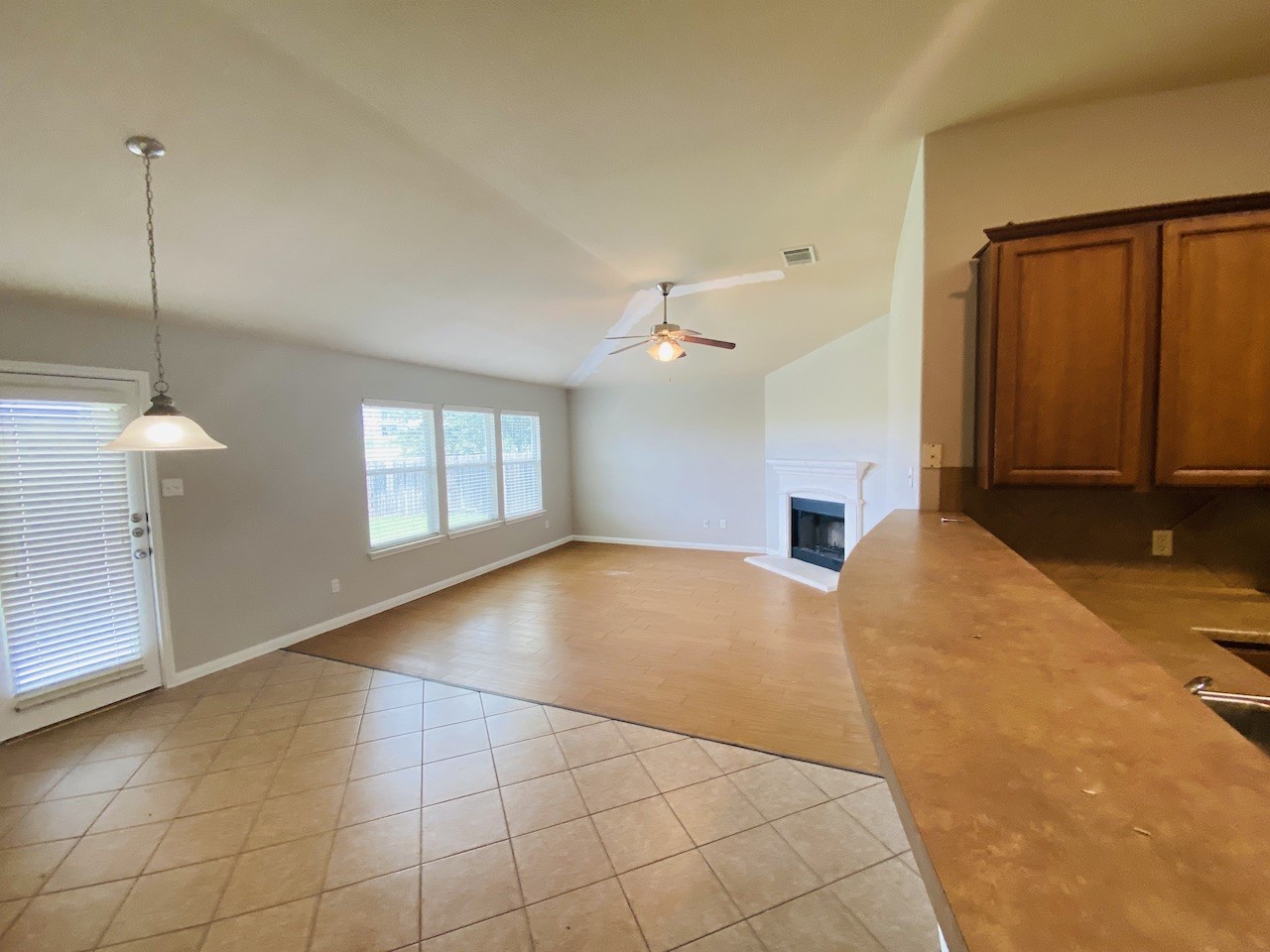 706 Centerbrook Place Round Rock, TX 78665 - Photo 10 of 40