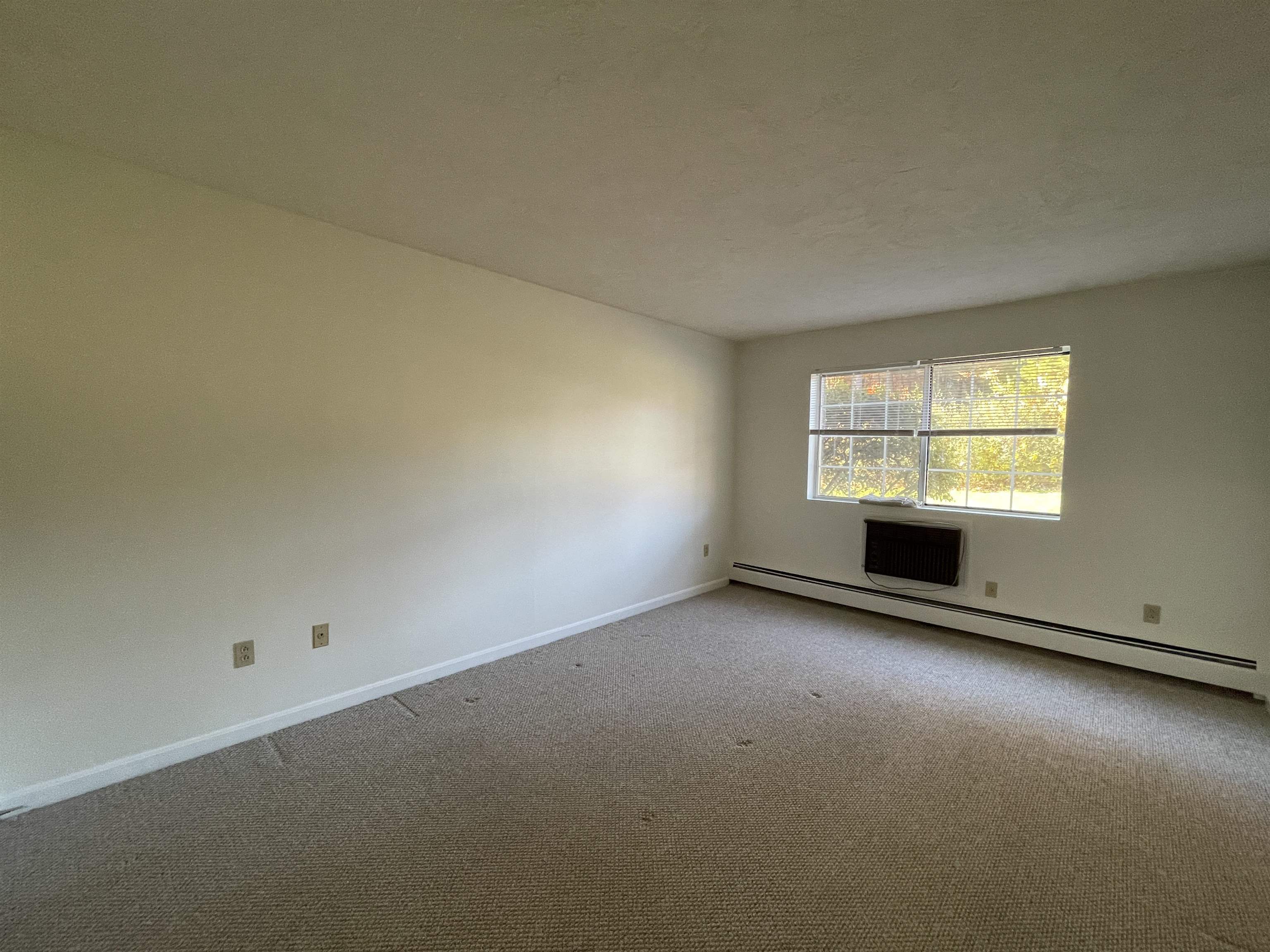 383 Huse Road, Unit 9 Manchester, NH 03103 - Photo 23 of 39