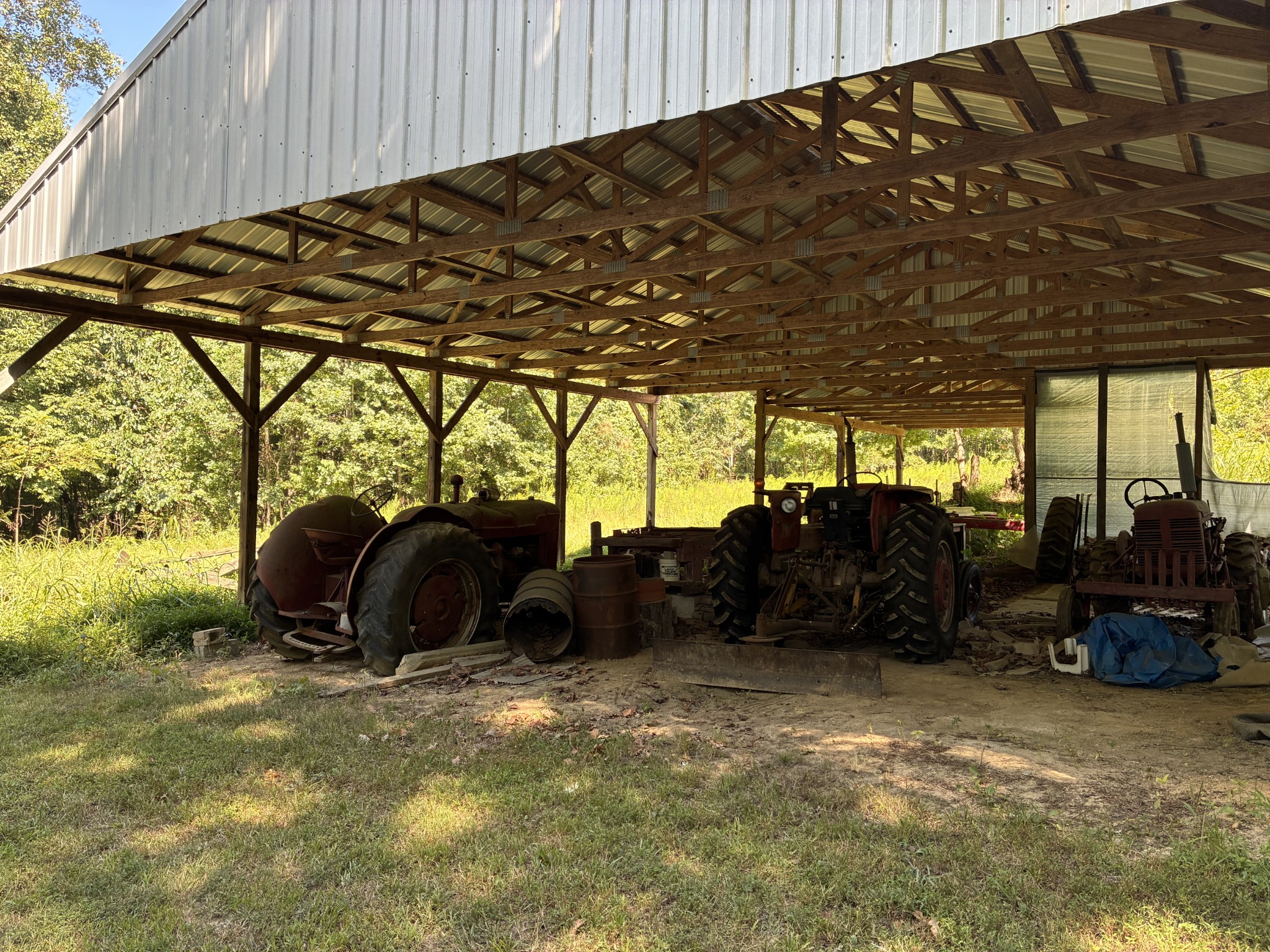 2258 South Williams Road Greenbrier, TN 37073 - Photo 12 of 23 a view of outdoor space with wooden fence