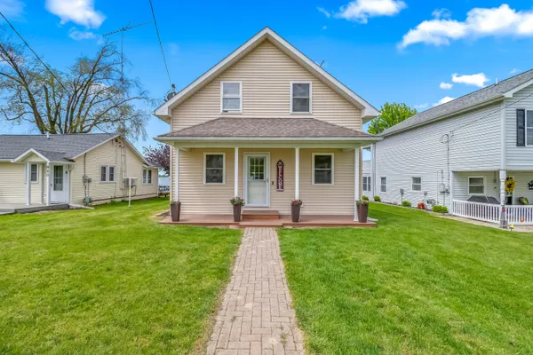 $377,500 | 818 North Werners Landing Drive, Bronson, MI 49028