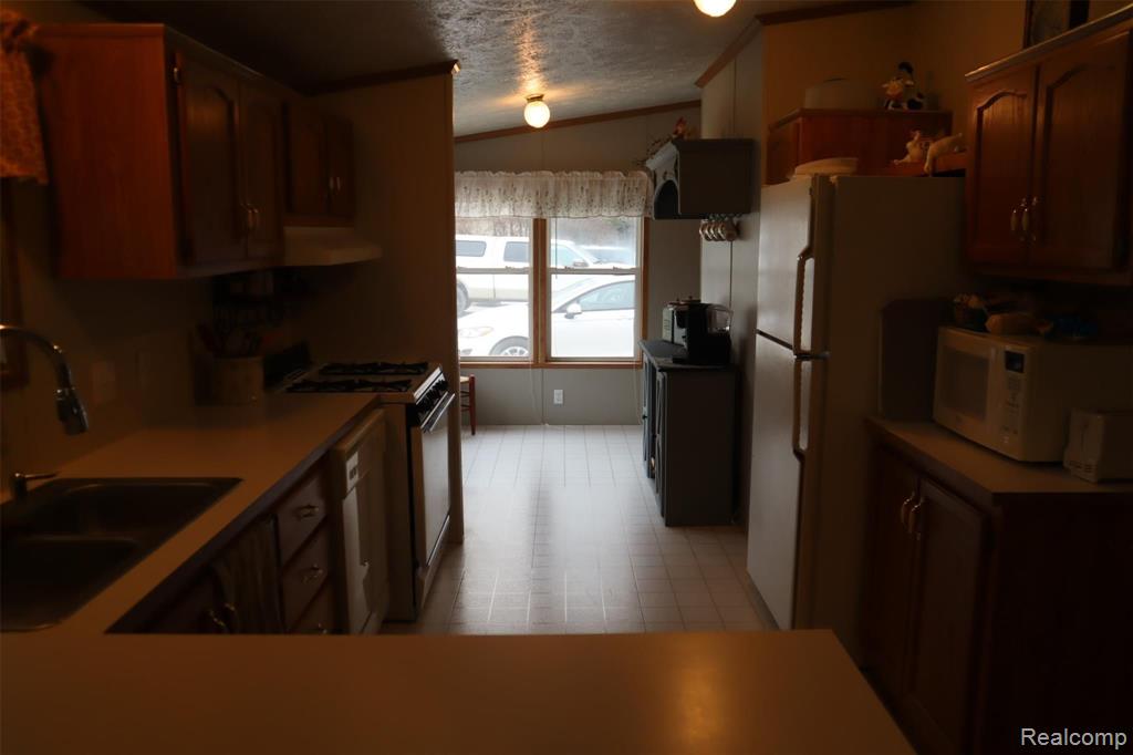 743 Brogan Road Stockbridge, MI 49285 - Photo 10 of 51