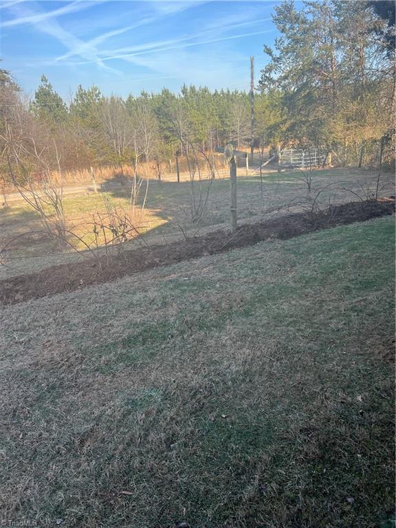 2831 Ayersville Road Mayodan, NC 27027 - Photo 11 of 30