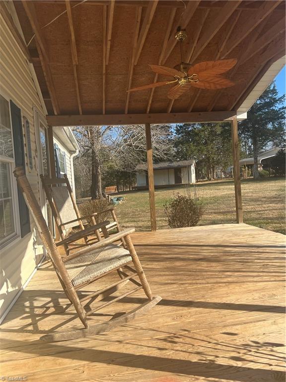 2831 Ayersville Road Mayodan, NC 27027 - Photo 3 of 30