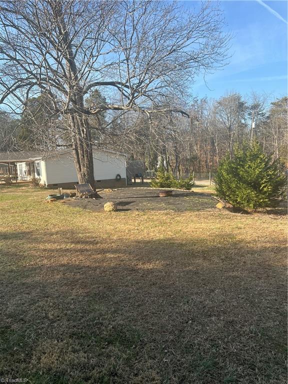 2831 Ayersville Road Mayodan, NC 27027 - Photo 7 of 30