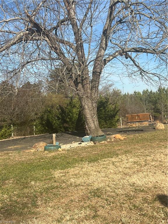 2831 Ayersville Road Mayodan, NC 27027 - Photo 10 of 30