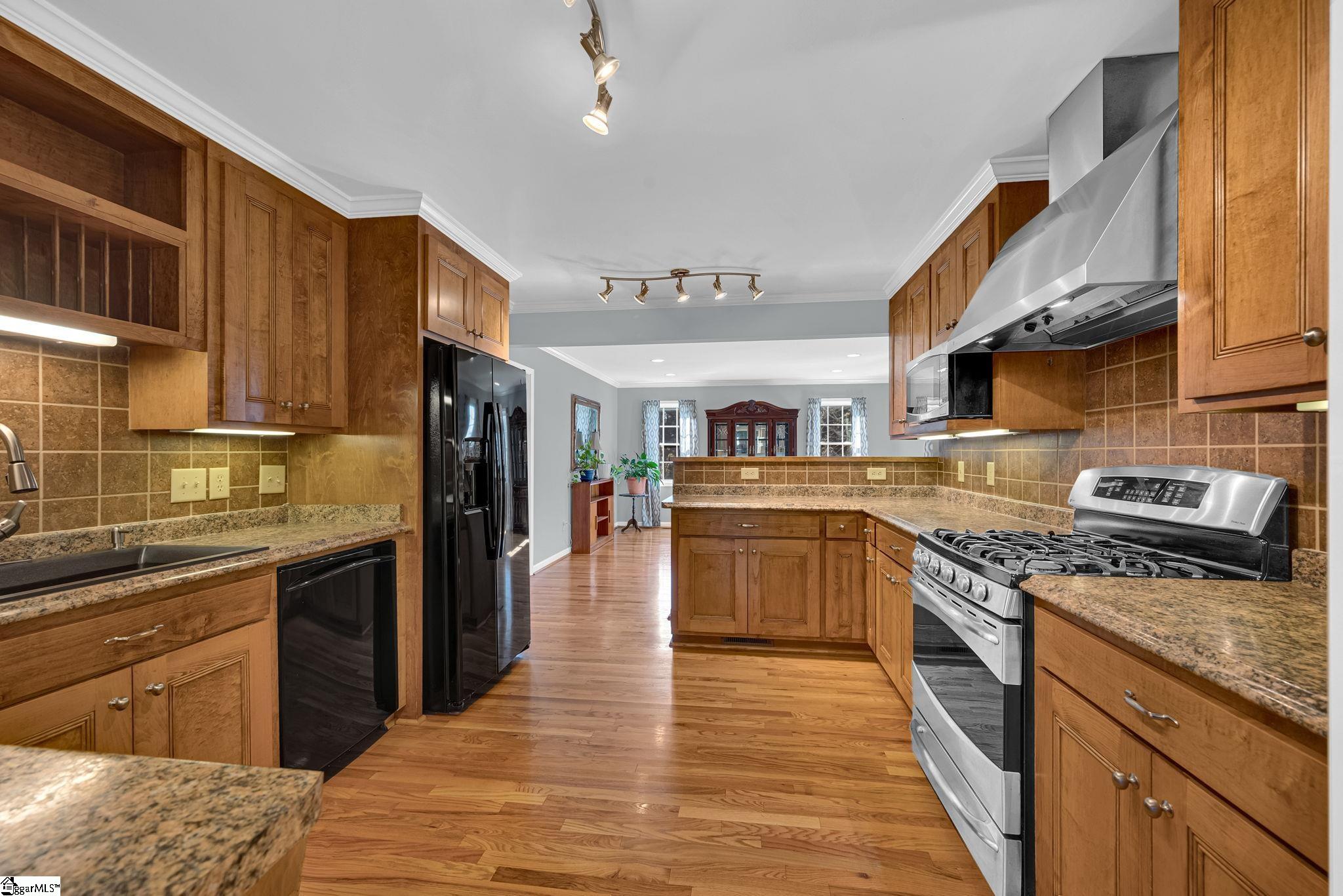 1024 Old Mill Road Easley, SC 29642 - Photo 12 of 39