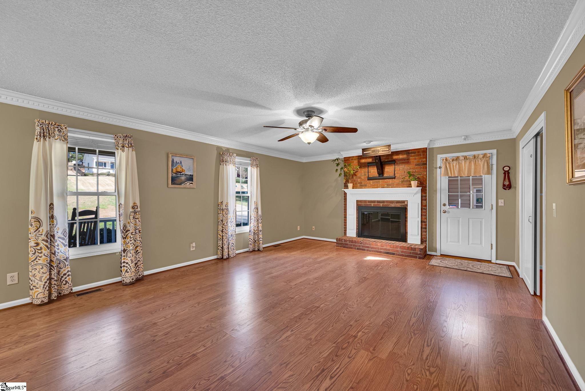 1024 Old Mill Road Easley, SC 29642 - Photo 9 of 39