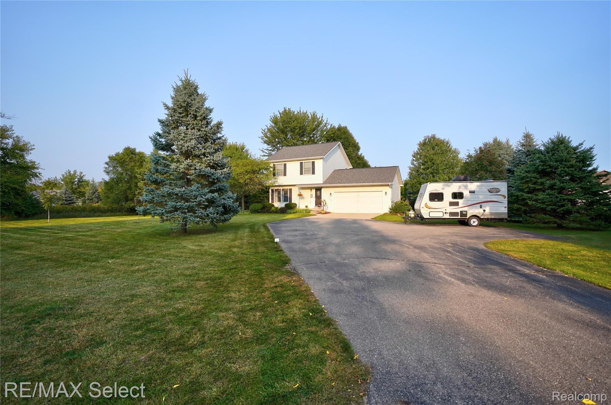 8224 North Genesee Road Mount Morris, MI 48458 - Photo 37 of 57 8224 N Genesee Road 04.jpg