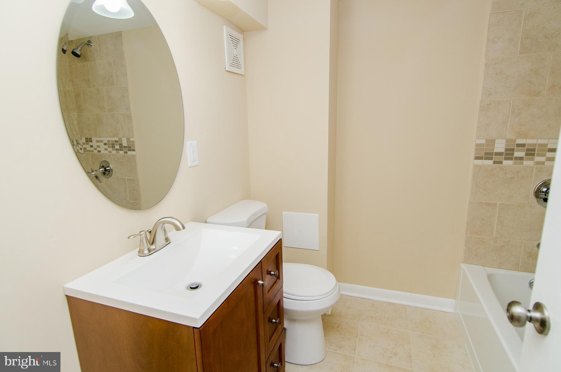 6819 Belclare Road Baltimore, MD 21222 - Photo 16 of 25